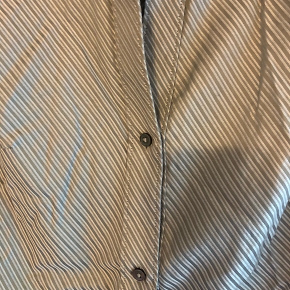 Banana Republic collared button up shirt - Picture 3 of 3
